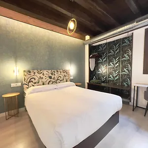 公寓 里尔优公寓, 格拉纳达