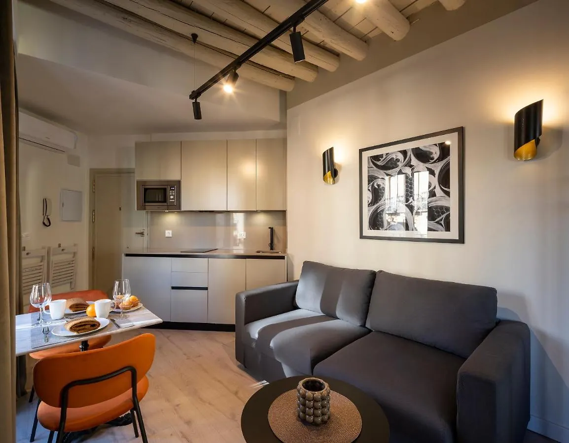 Home4U, Plaza Nueva 1 Granada Apartment